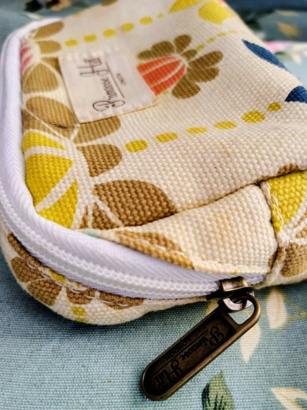 Primrose Hill London Makeup Cosmetic Case Pouch Floral Print Zip Close